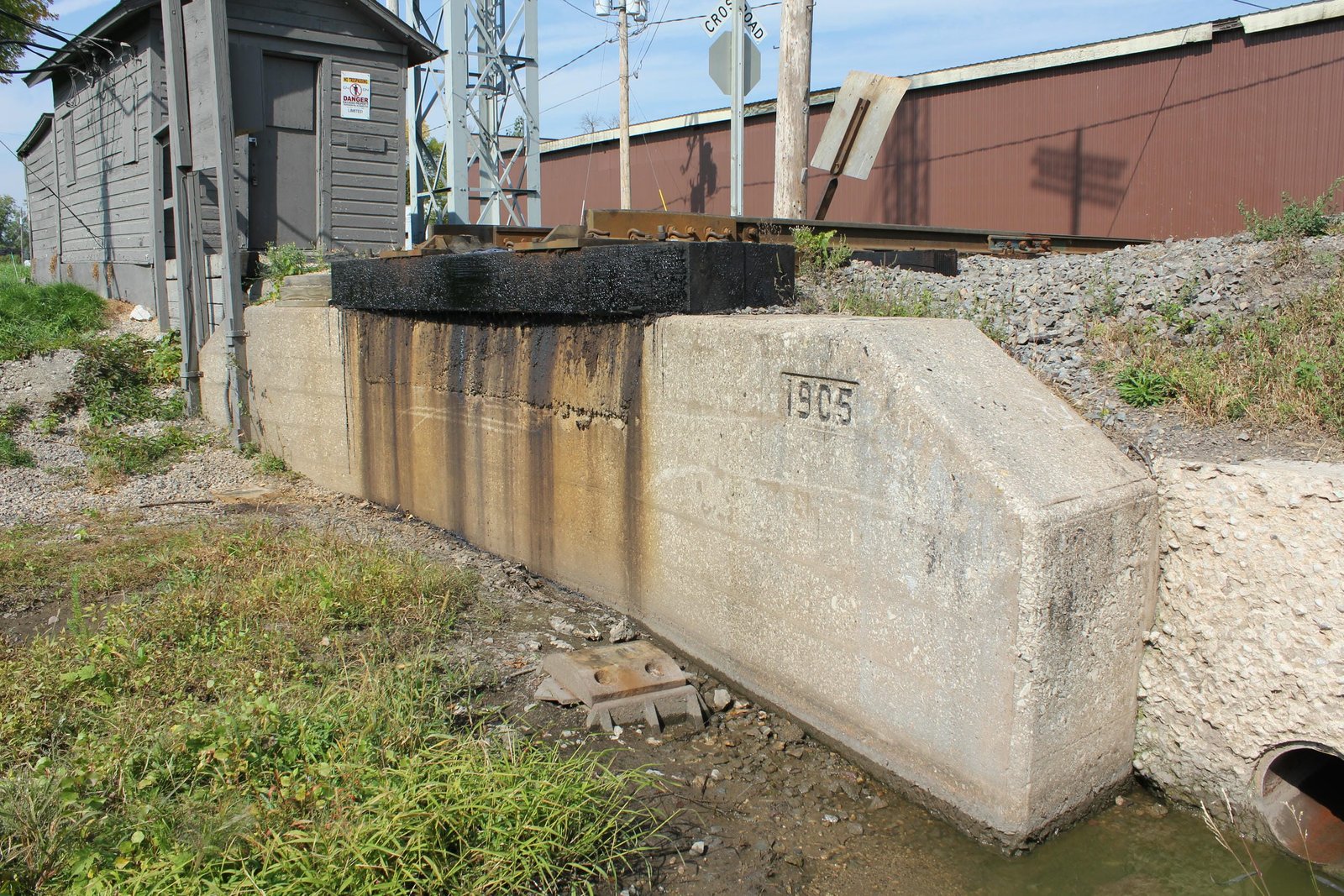 North abutment